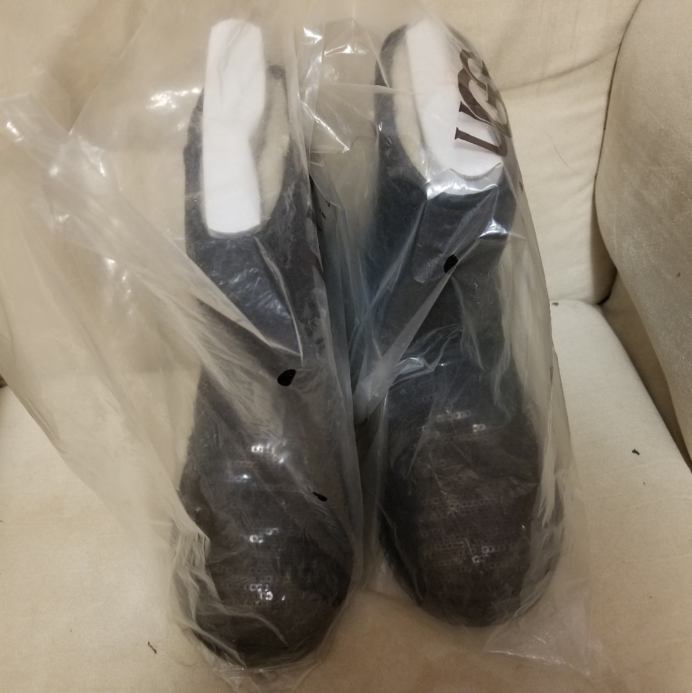 Girls ugg boots - Picture 3 of 5
